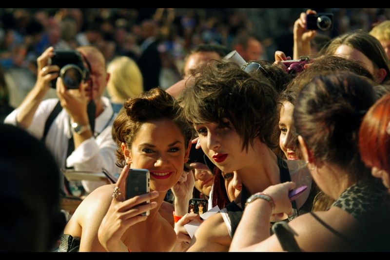 Actress Ruth Wilson meets Fan of Actress Ruth Wilson, and there are no losers.