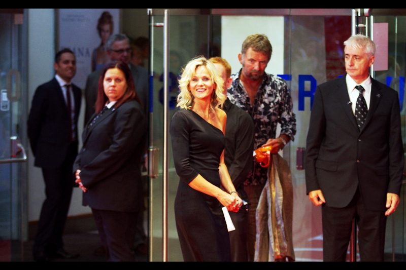 The Paps went wild and people were shouting out “Helena” and I only know of one Helena, and that’s former supermodel Christensen. And it’s late and I’m not going to check sources that might contradict my random guess as to who this is.