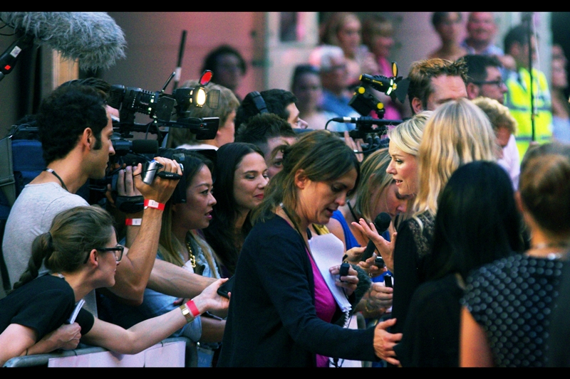 Throughout the proceedings, Naomi Watts was at all times surrounded by a gang / clique / posse / troop of three or four women. I have no idea whether they were there for moral support, to pick insects from her hair or take a bullet if the need arose. But they sure blocked a lot of photographic opportunities.