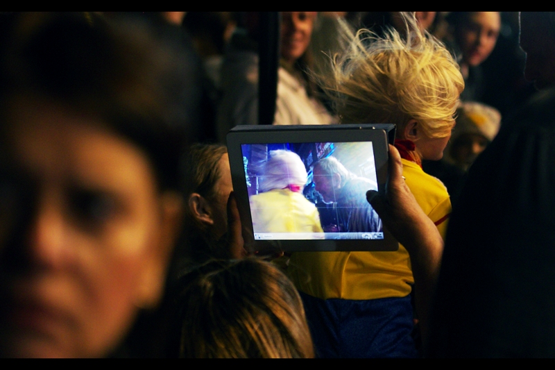 Much as I like Terry Gilliam (and on the strength of one, maybe two movies in his filmography, I do), I think I'd be pointing my iPad at the wonderful pattern the kid's hair is making and not the once Oscar-nominated director/screenwriter.
