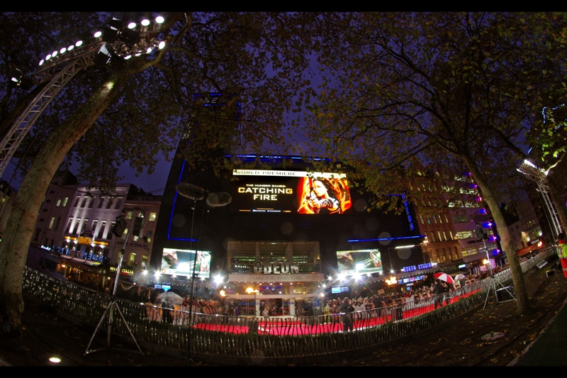 I was able to limit my total queueing time to a mere 5 hours and score a view of the Odeon Leicester Square. Or, if I turned around, a view of the stage that hopefully most of the cast would be interviewed on. It's a Monday now, but there were rumours of people camping since last Thursday for spots, and the queue was apparently at 174 twenty four hours before the premiere's scheduled start time.