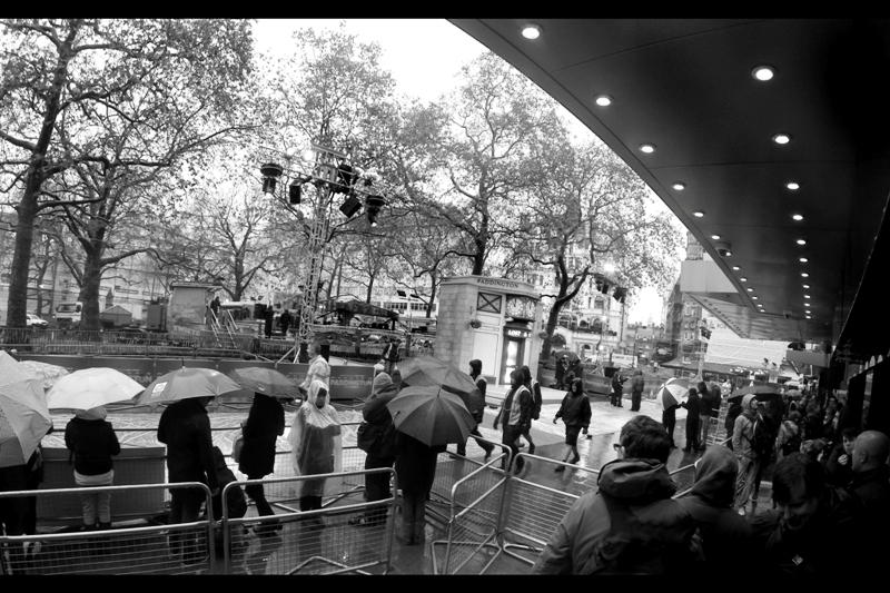 This wasn't the queue... it was the pre-queue to get put into a pen. My number was #54. Was that good? It was hard to say - it was cold and raining and I wasn't sitting down and having a coffee.....