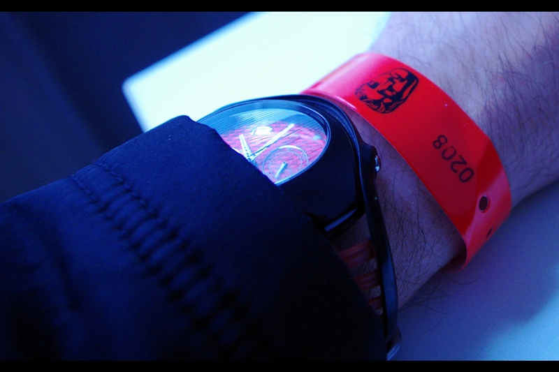 I got wristband #208 of … I don’t know actually. But a 5:15am arrival meant not camping out and only developing mild chill. So it was three and a bit hours of queueing, then four hours break to have lunch and regain my core body temperature, and then returning once again.