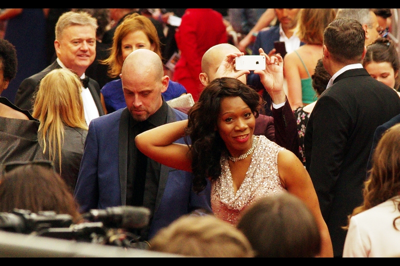 If this is singer Beverley Knight, then I've identified my first Red Carpet arrival!!! If it isn't, then I've just dug myself even further into a hole of cultural ignorance than I've previously implied I'm already at the bottom of.