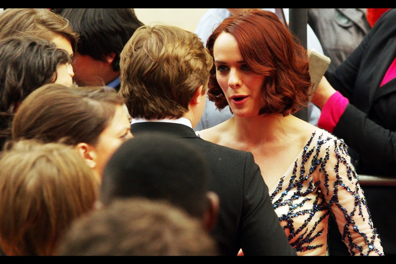 "Me? Best achievement in figure skating. My blades are tearing up the red carpet and nobody's even saying a thing". I'm not sure that's an award, but I do like the skin-coloured sparkly sequined routine dress.