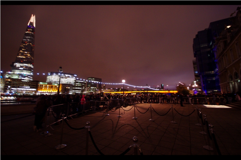 Rather than the dark, dank hole of streetside Billingsgate, this year they've allowed for the entire back part of their building to be used by fans! It's a complete setup - with barriers, security and a little patch of red carpet. And the view? Kind of great. Who knew Independent films made this much Bank??
