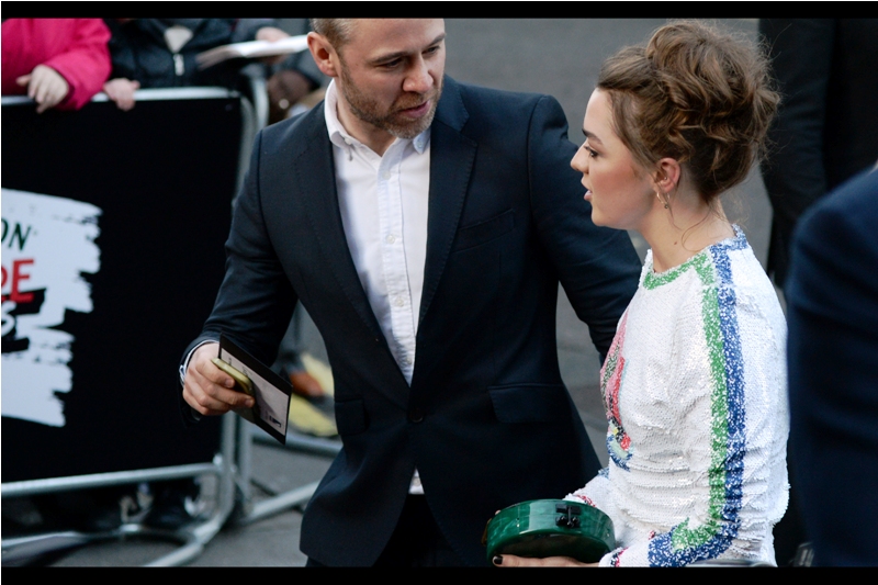 "So you're just going to rush past and not sign autographs? But ma'am... what if you upset the dealers? What if you make them unhappy? Wait.... are you saying you don't CARE if loud, obnoxious, profane autograph dealers are unhappy? Why... I never thought of that perspective. Good for you, young Miss."
