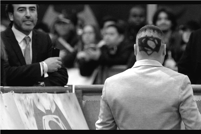 "Hey Frank! Your hair looks ridiculous. The fringe in front, I mean : the back looks STELLAR"