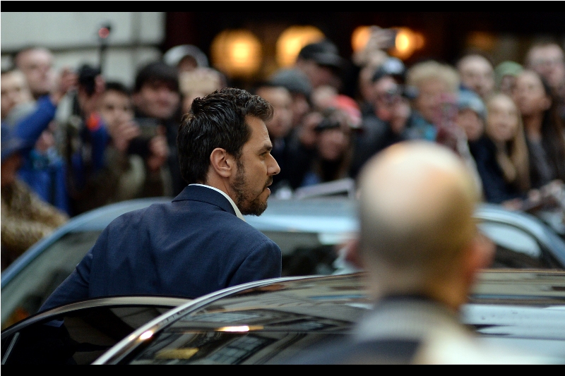 Fantastic news : a team of forensic scientists and I have spent several minutes poring over a man's sideburns and nascent beard to determine that in all likelihood this is director Ariel Vroman. (And yes, I/we did this on a Friday night, because that's what you should ALL be doing on a Friday night)