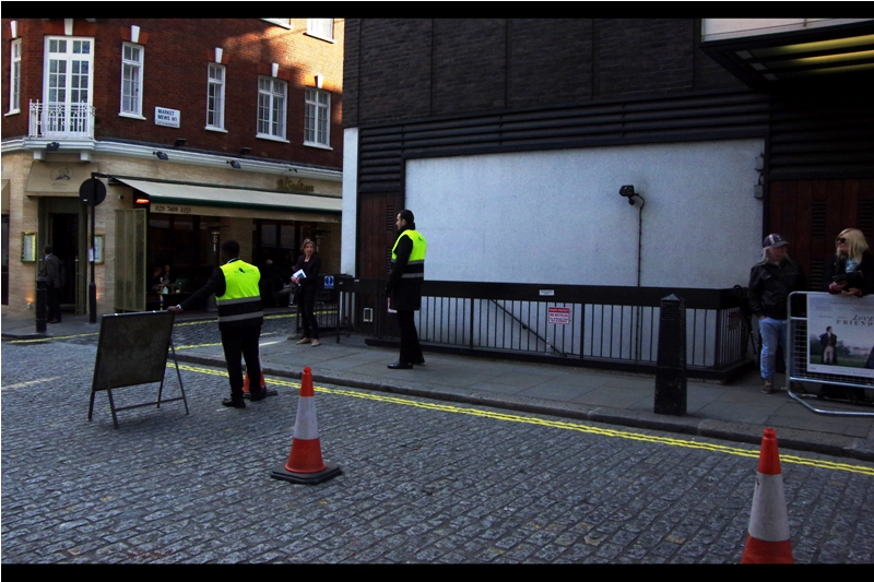 When it's a premiere at the Curzon Mayfair, they typically don't close down the busy side-street, meaning witches hats are laid down and if I'm really unlucky cabs and delivery vans block the other lane and my attempted photo of (say) Kate Beckinsale.