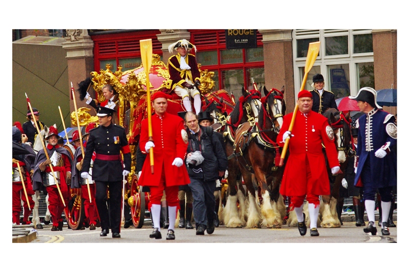 (Finally) the Lord Mayor (of 'The Lord Mayors Show' fame) shows up. I'm not sure what the paddles on his honorary guard represent.