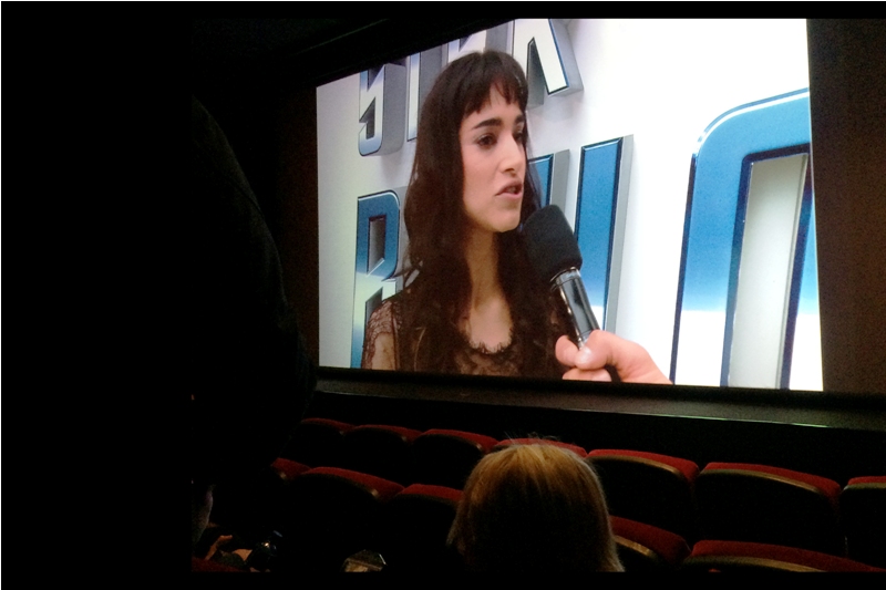 It's not every premiere that I continue photographing what's going on outside as I'm sitting in my chair, but here I am. And this is Sofia Boutella, who underwent some 5 hours a day of makeup to get into the character of Jaylah in the film.