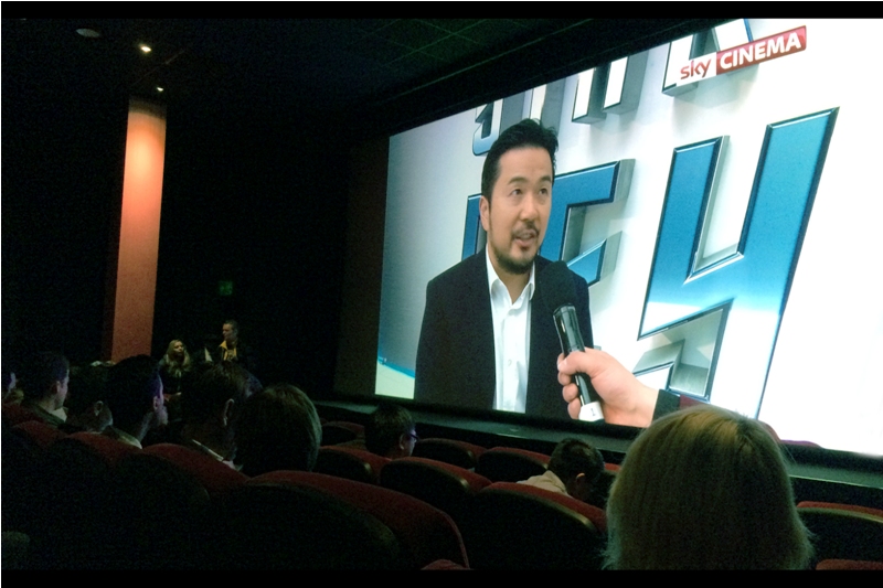 I've already opened my popcorn and started munching on it by the time director Justin Lin (who directed the 2nd, 4th, 5th and 6th movies in the Fast & Furious franchise) got on stage.... fortunately I have previously photographed him at the premiere of Fast & Furious (the fourth one)