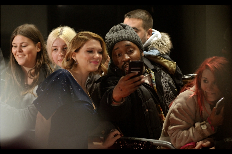 Lea Seydoux poses and smiles prettly, and Girl With Red Hair And Attitude turns out to have a little less attitude than first implied.