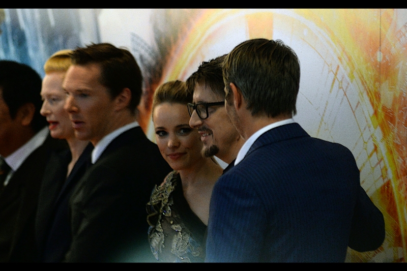 Rachel McAdams pretty, and that other dude slightly less blurry (edited to reiterate : he's Scott Derrickson, the director)