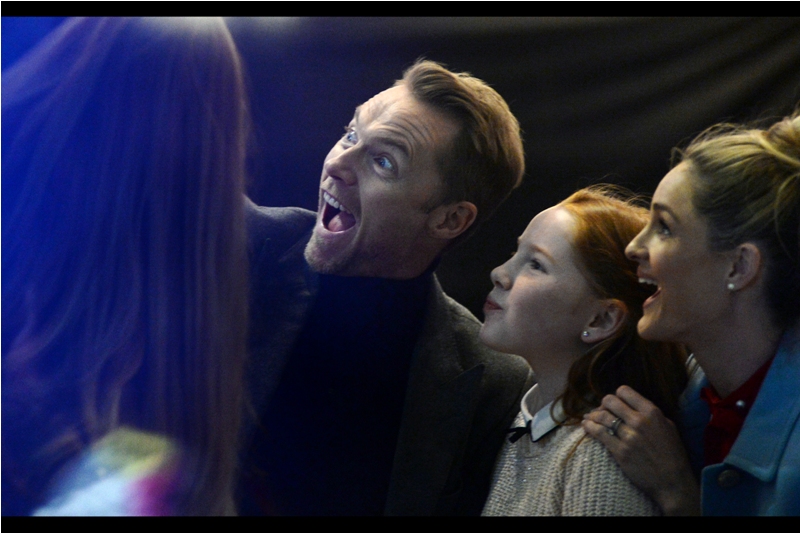 It's Ronan Keating!! Apparently there's an upcoming premiere (a 'real' premiere I mean) that he's set to attend, so I'll save quirky commentary for photos presumably less quirky than this.