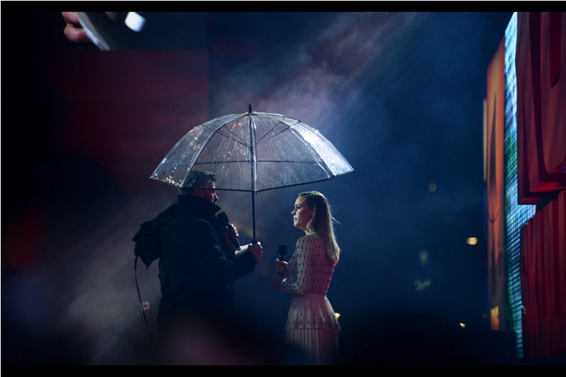 "I don't really have any questions, Alison. I just want this quiet romantic moment between you, me, and several hundred people to speak for itself"