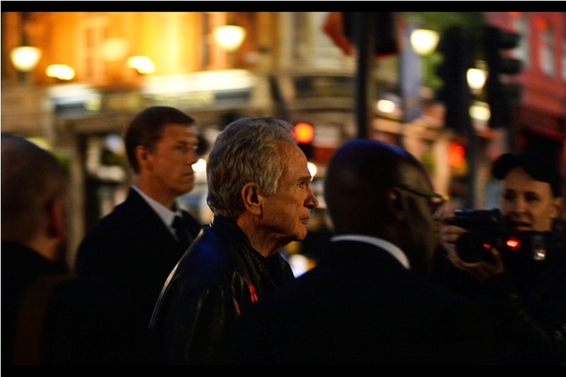 Of course, it would be nice to get a direct glimpse, or acknowlegement, from Warren Beatty, even if I wasn't much of a fan of Dick Tracy (1990), the only movie I can currently associate him with.
