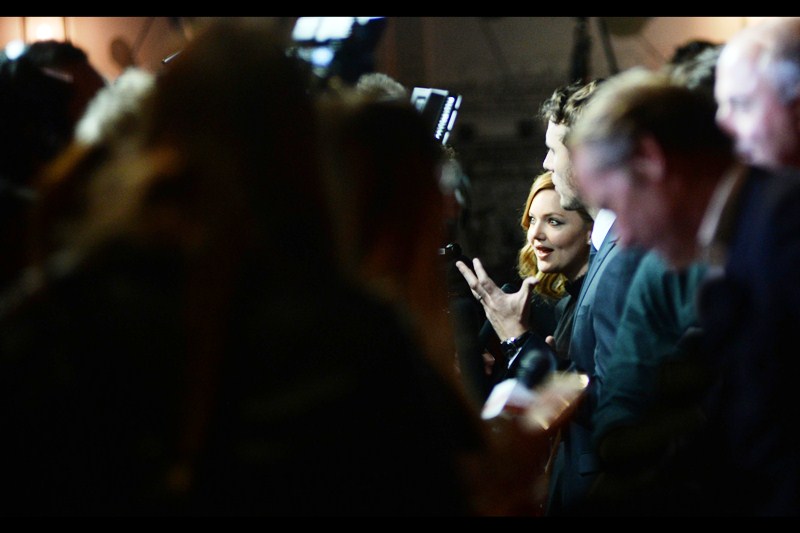 Holliday Grainger's freakishly large hand in this picture sadly turned out to be Sam Claflin's.