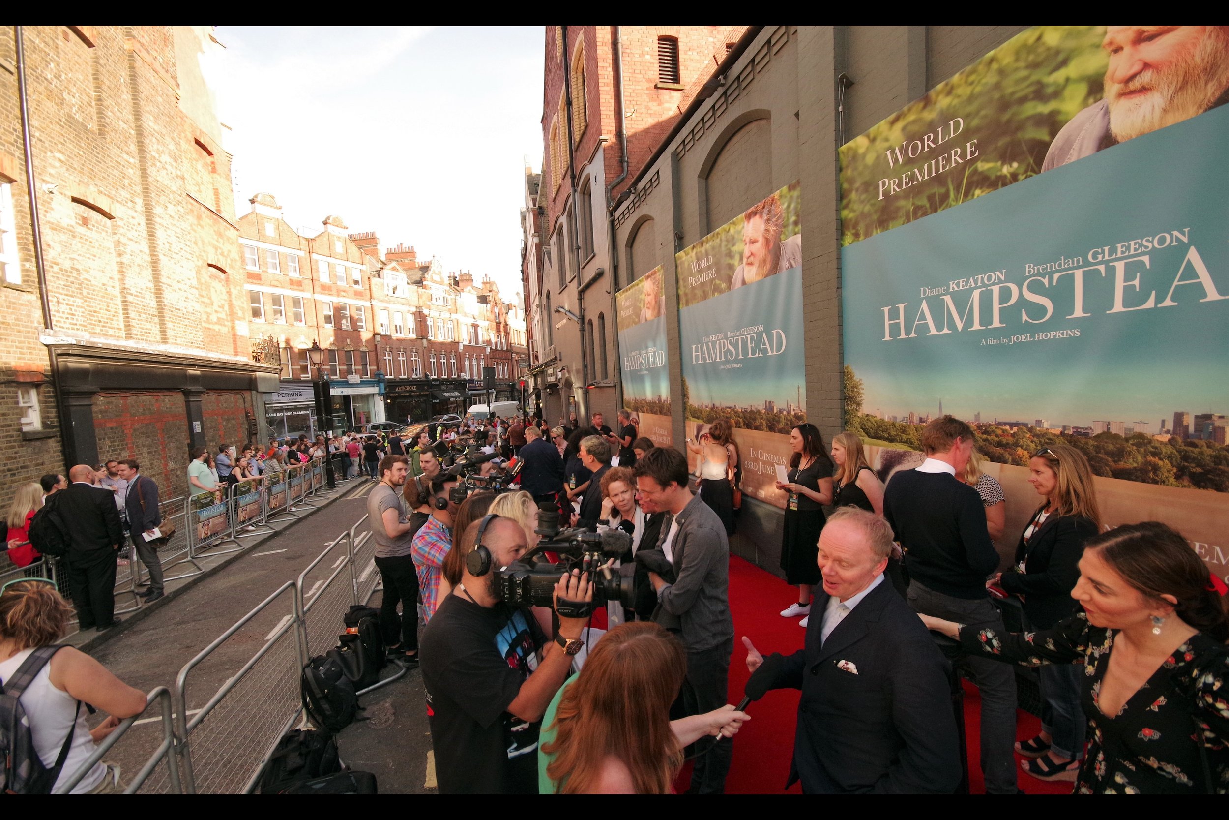 The Everyman Hampstead joins the list of London cinemas I've now photographed a premiere at (though at two premieres less than The Sony Centre in Berlin, it still has a way to go to move beyond even some foreign venues on my List)