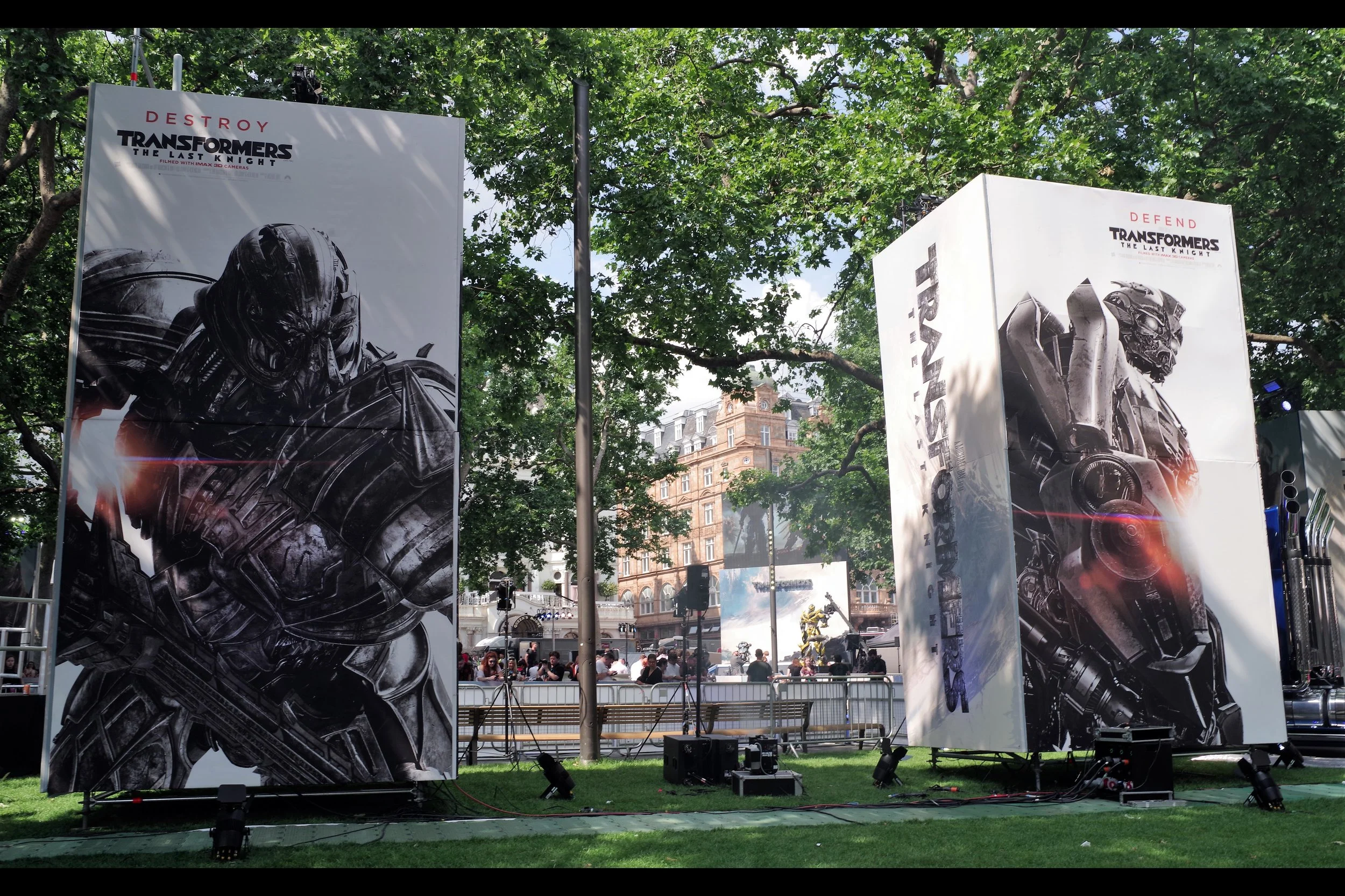 One day later, and I'm back, and the premiere site is basically the entirety of the inside of Leicester Square. (Though the view from outside it is fairly decent too.)