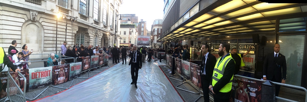 what the Curzon Mayfair makes up for in ease of accessibility it makes up for in relative exclusivity : crowds are slightly less likely to be massive since there's less passing tourists who might feel a London premiere is worth hanging around for.