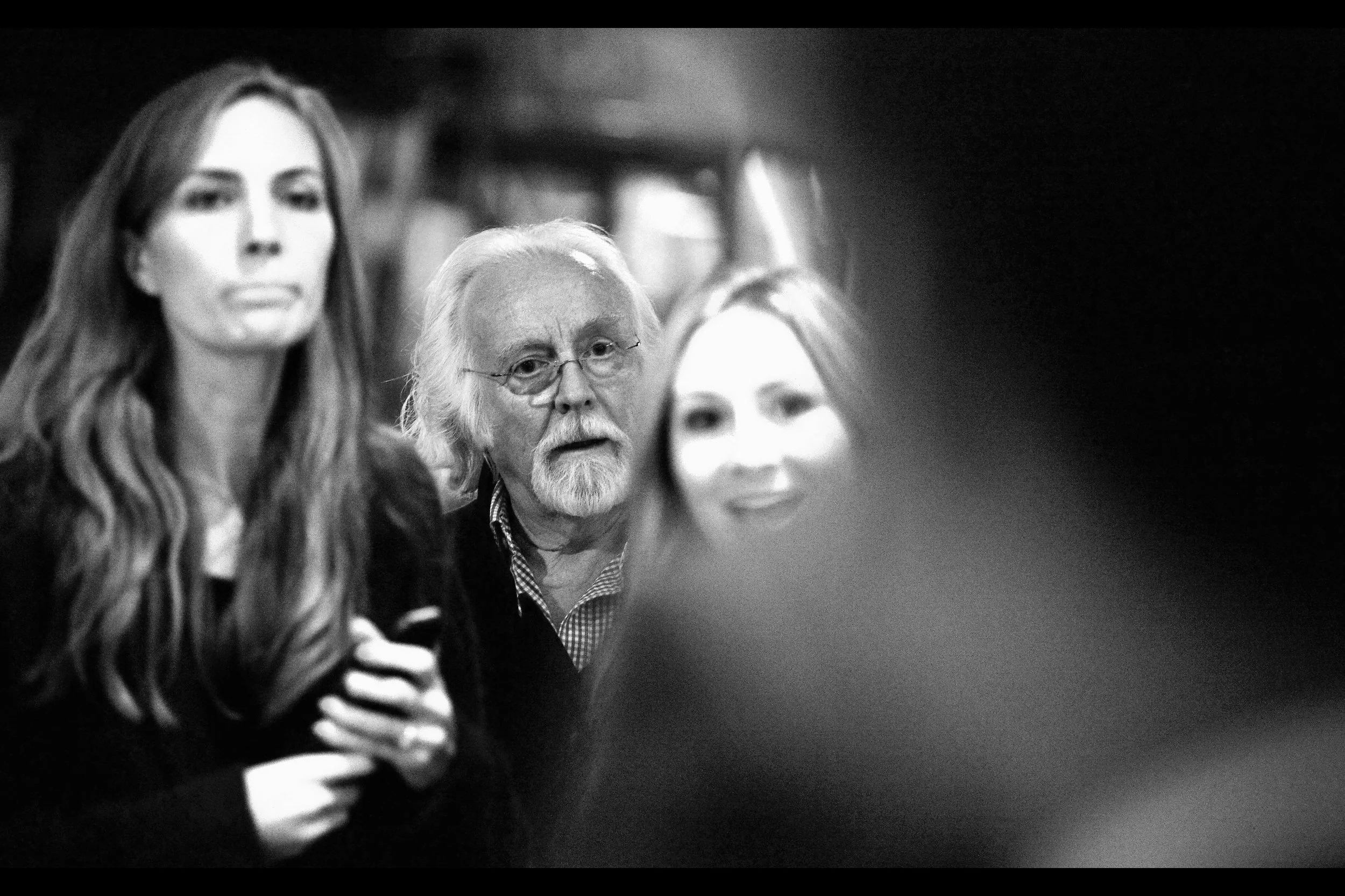 I don't know who this or if he's famous... but he's got That Kind Of Face, if you know what I mean? Famous, accomplished people have faces like this man.