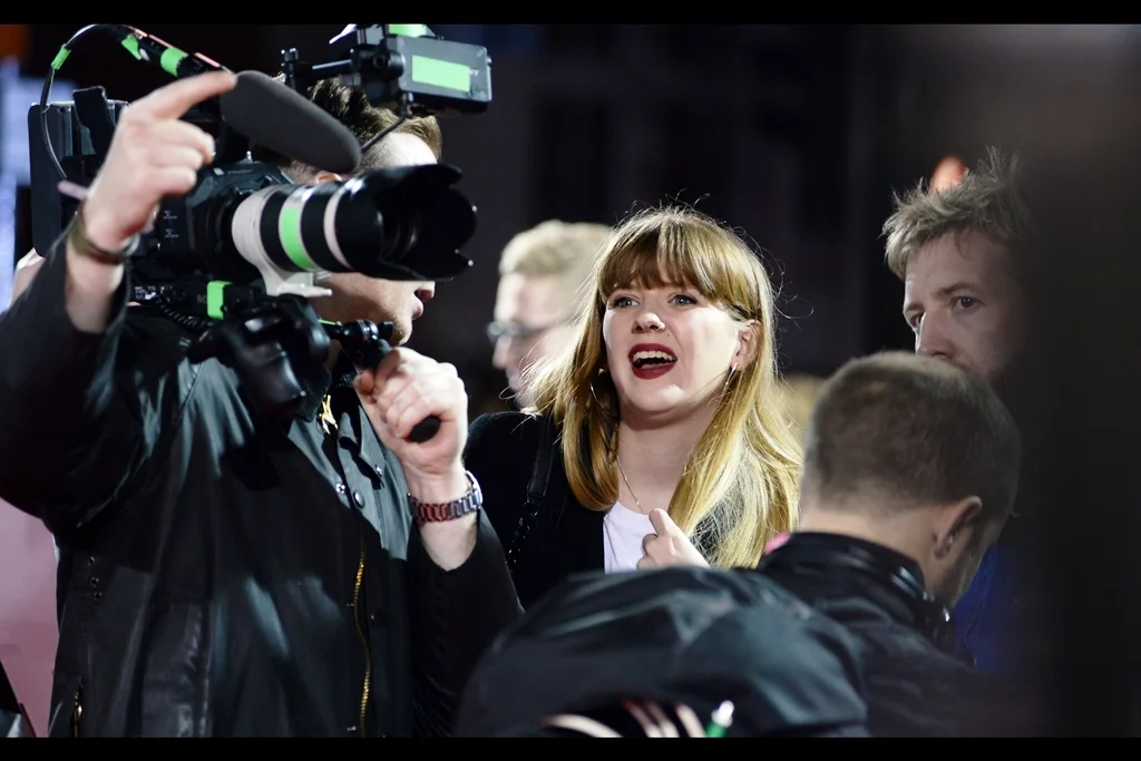 "Brits only on the red carpet, Peter!" . I meanwhile still have to pick up my replacement passport from the one country that (a) will have me (b) will scorn me forever if I ever renege on my nationality (c) I will continue to hope will one day allow dual citizenship in time for the OTHER country to agree that I should be allowed to have it. And no, neither of those countries are England.