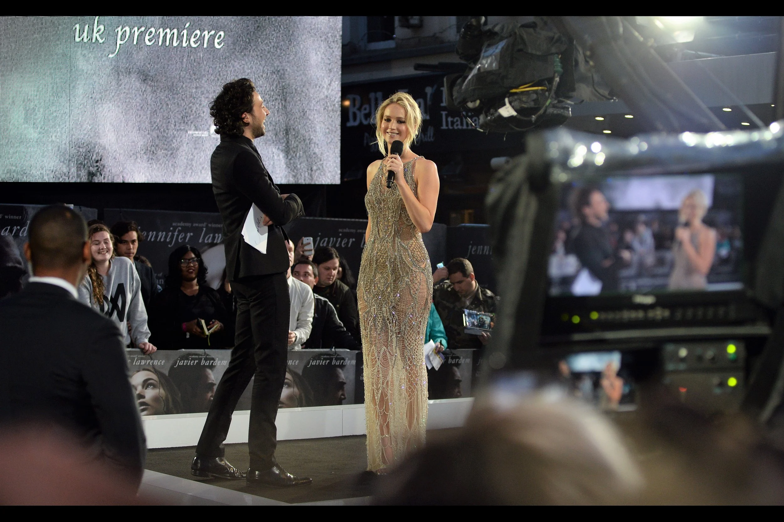September 6th : Jennifer Lawrence and Jennifer Lawrence's Dress at the "Mother!" premiere.