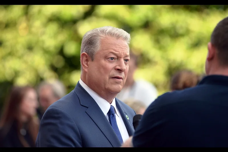 August 10th : I've finally photographed a former US Vice President! (Al Gore at the 'Inconvenient Sequel' premiere)