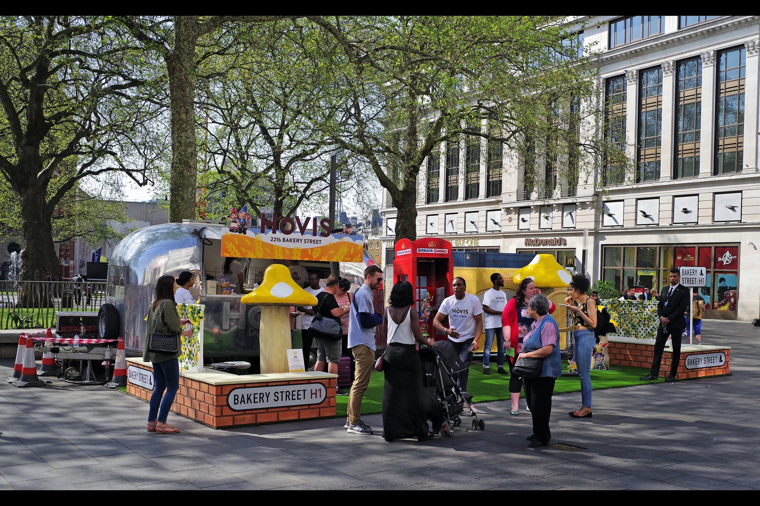 On the other hand, the Hovis-branded Airstream trailer is handing out FREE toasted cheese sandwiches! And while my Mum and Dad always taught me never to accept candy from strangers, and I don't know any of these peoples' names.... their offering is savoury, not sweet. So I think it's okay.