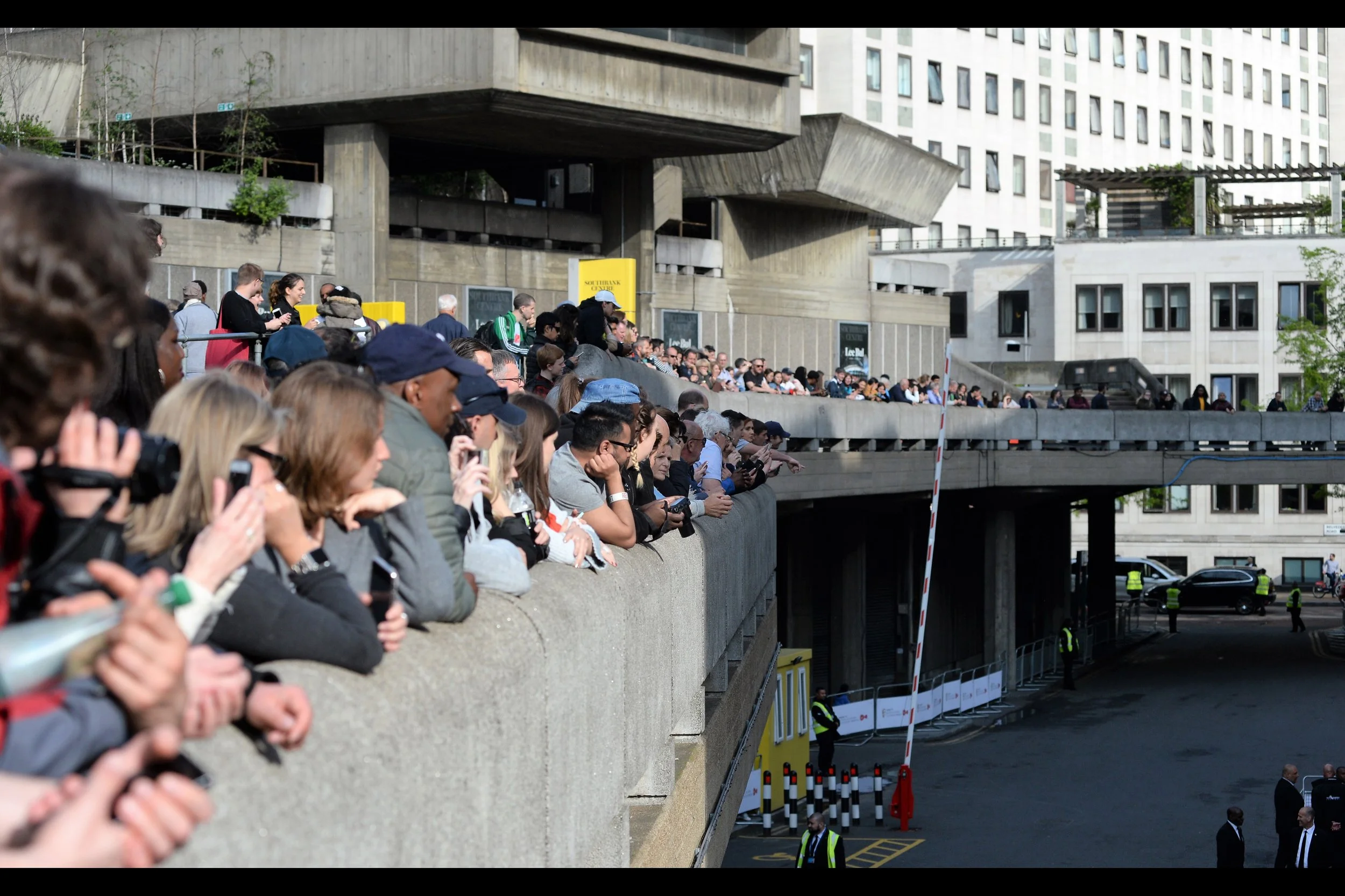 In prior years, they've discouraged / banned fans from being on the staircase/balcony overlooking dropoff (you don't need a wristband for that), today they only did it for the four people near where I was standing, about an hour after the event has started. They're called peanut heads for a reason... and it's not (entirely) because of the shape of their heads.