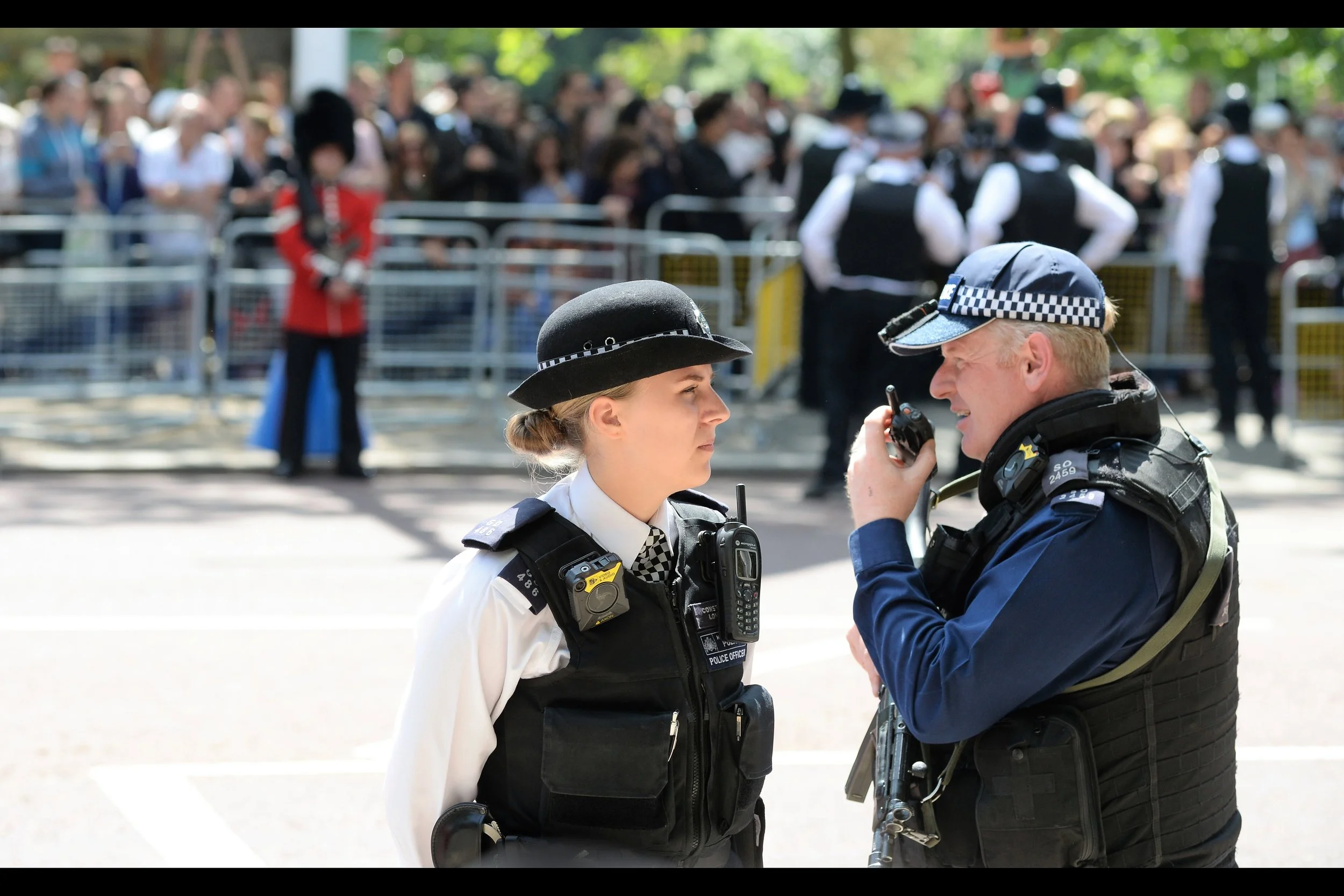 "I'm looking at a cute blonde standing to the east, wearing a police uniform.... I kinda want to ask her out on a date.... and I probably shouldn't be talking this loudly directly in front of her. Cameron out."