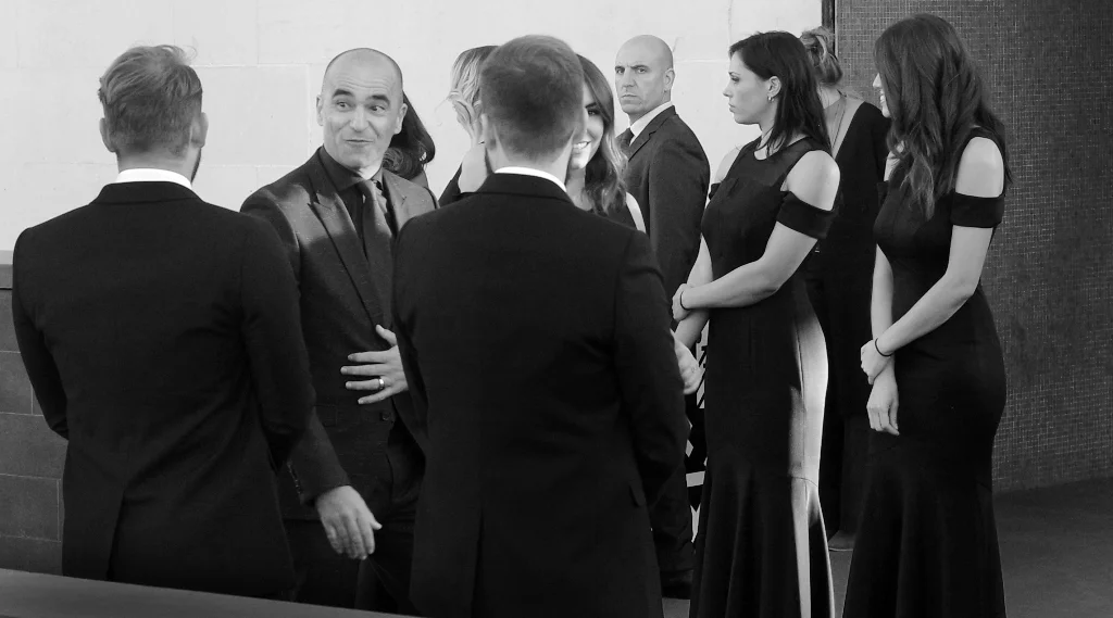 “A ticket? For this event? Check out the bald head, man : I’m an icon of the game!!” (edited to add : I don’t know who this is) (edited to add : Roberto Martinez)