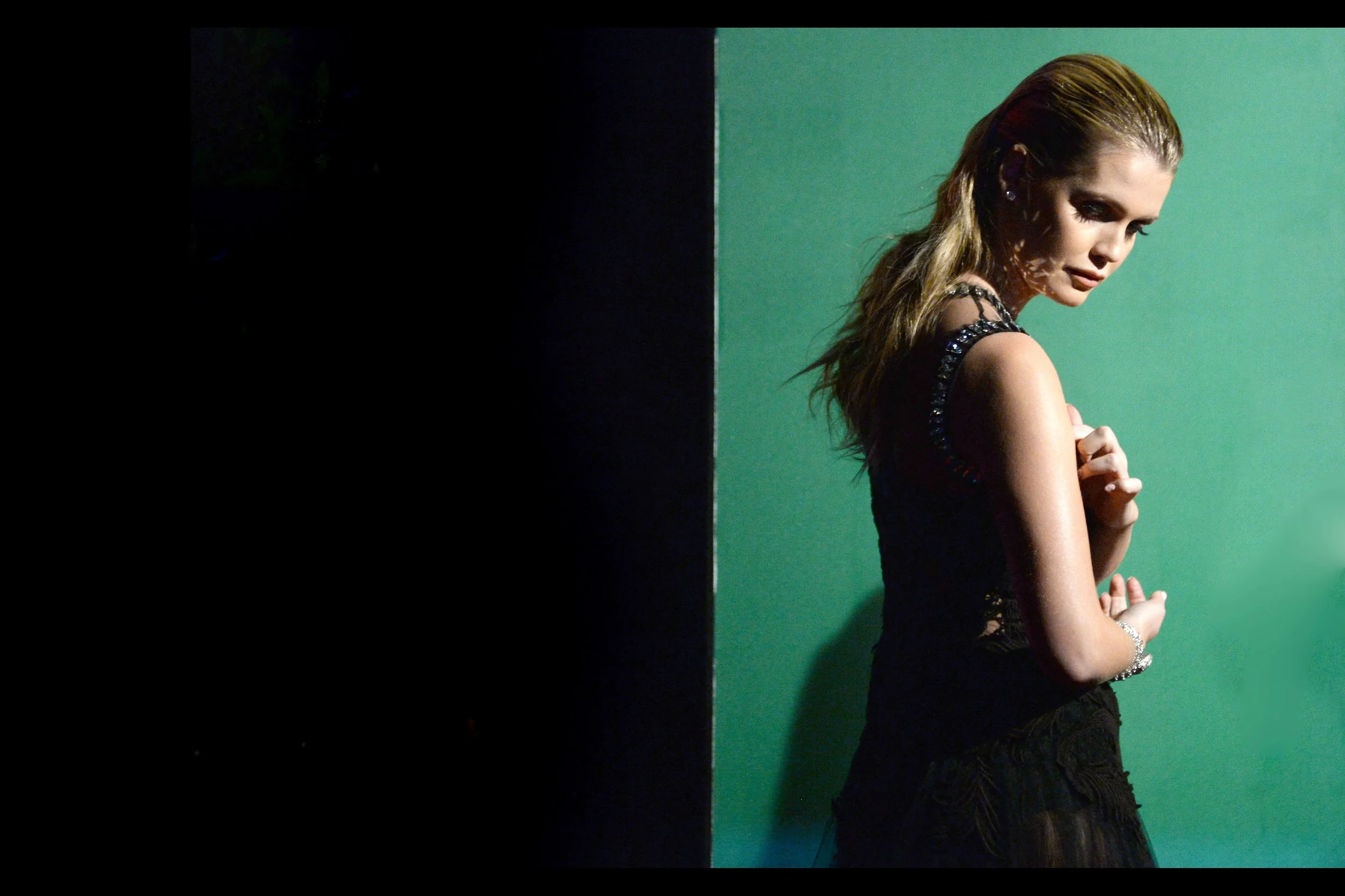 I don’t know who this is, but the pose is definitely Ace, as kids in Australia in the late 1980s used to say. I’m bringing it back. Please tell me I’m the first to try to bring it back…. (edited to add : she’s Lady Kitty Spencer)