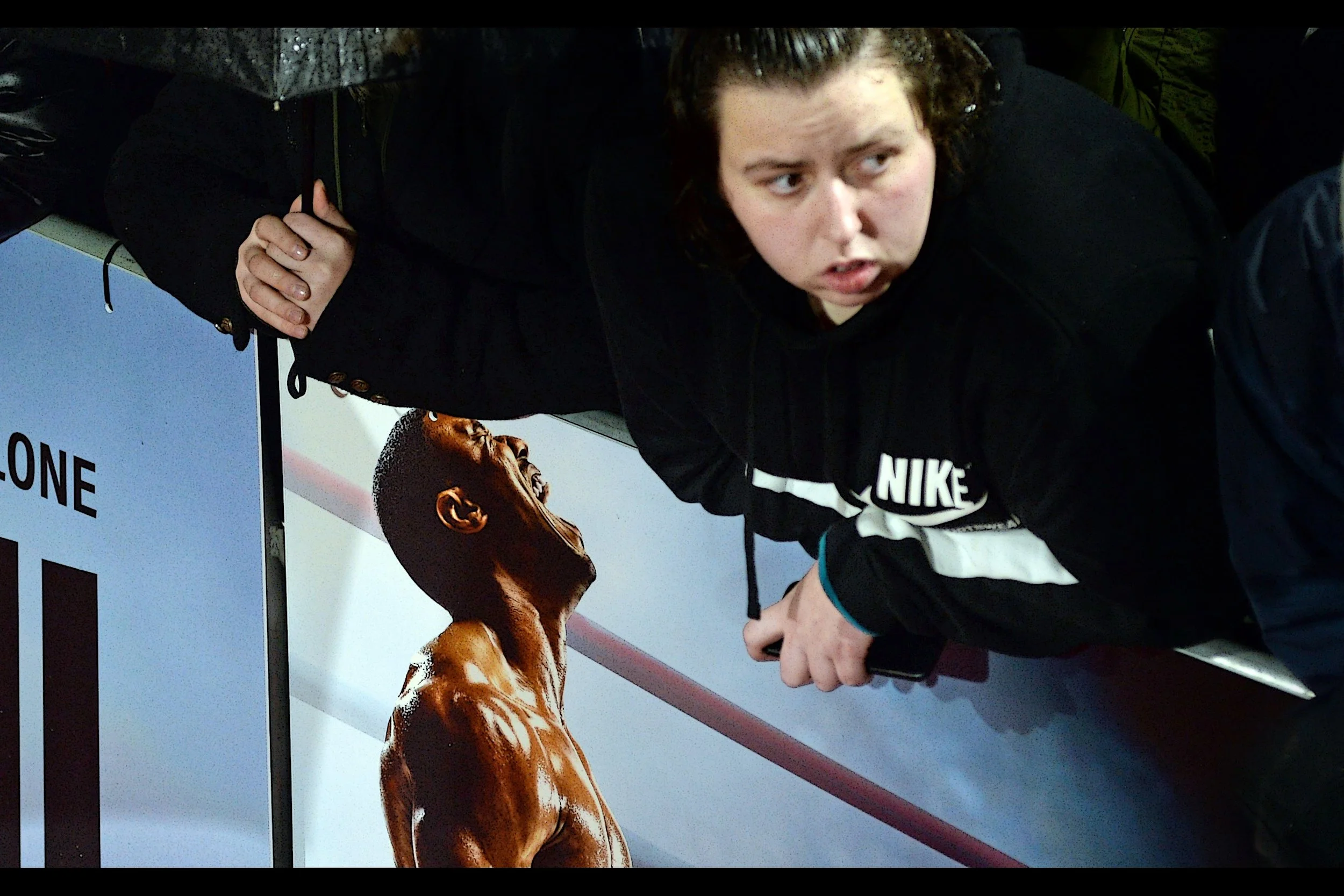 Screaming Poster Sez : “Lady you gotta change that deodourant!!”