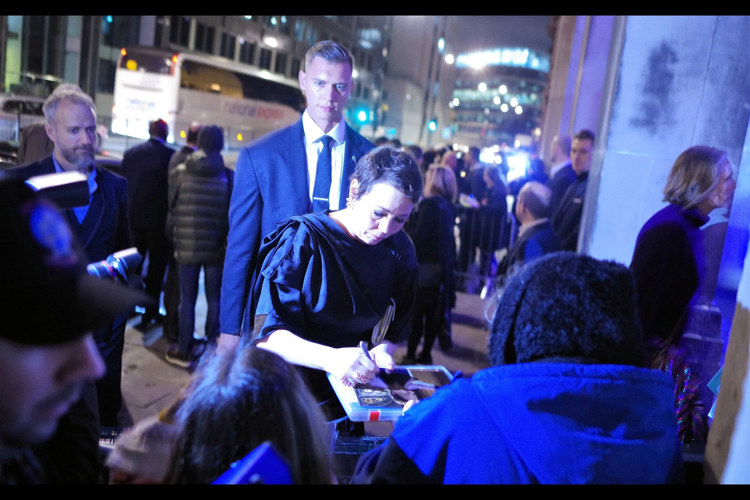 “I’m a left-hander, by the way. Enjoy this scrawl” - actually Olivia Colman was very nice - signing for fans (and otherwise) on both sides of the entrance, as did Jodie Whittaker and (spoiler) the upcoming Jason Isaacs.