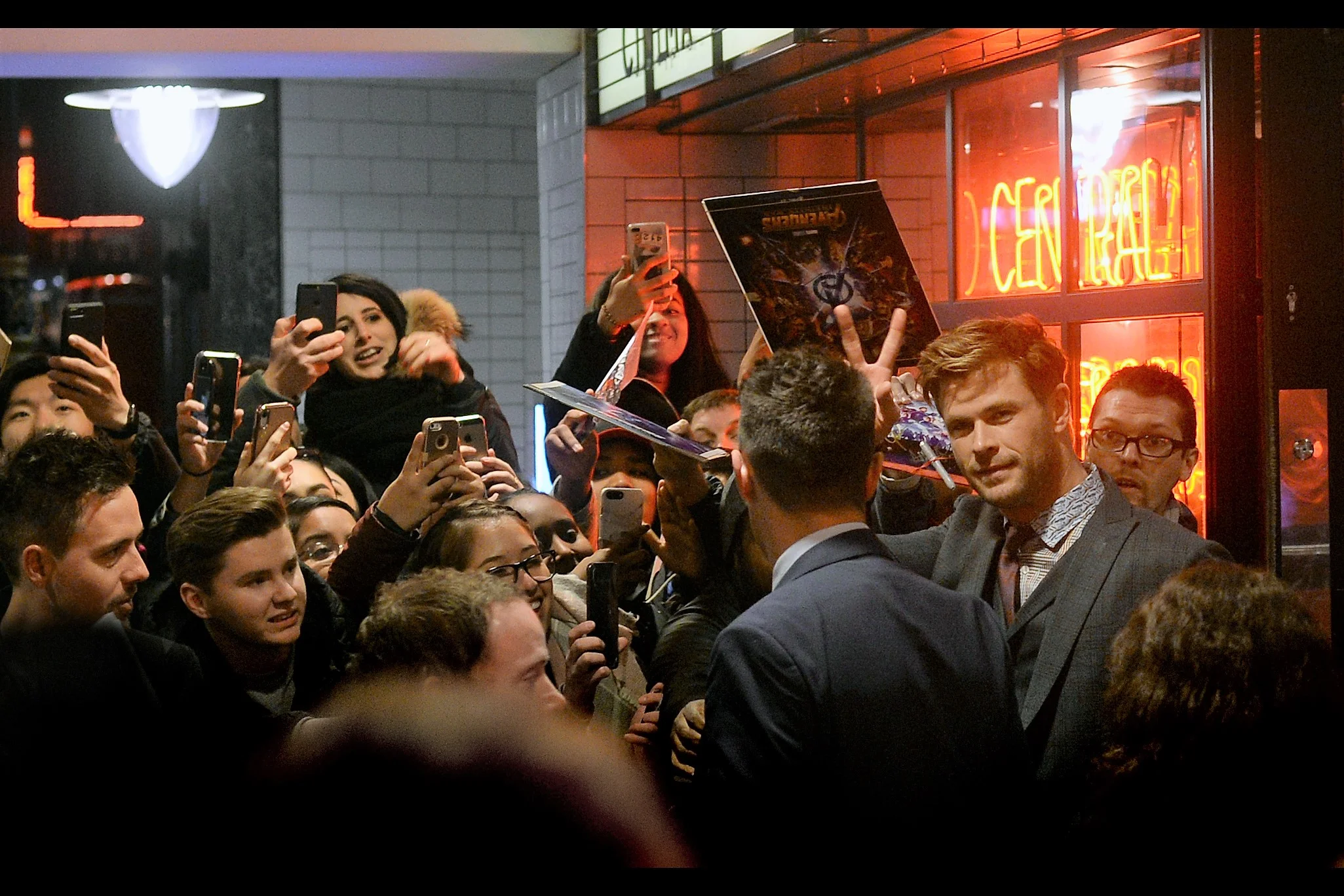 And finally Chris Hemsworth. The only person to look in our direction for any length of time (though it’s not like he stopped or slowed down) - and he’s what I’m calling a fellow Aussie, which is, well.. I’m not quite going to say “nice”, but by the standards of this event… is pretty nice..