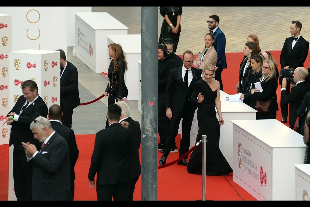 A shot down-carpet reveals the arrival of actress Billie Piper, and even at this distance I have both her arms in focus, so clearly I’ve recovered from the Fiona Shaw photo and am back in fine form.