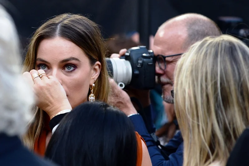 “Skin pores are totally natural, people…”