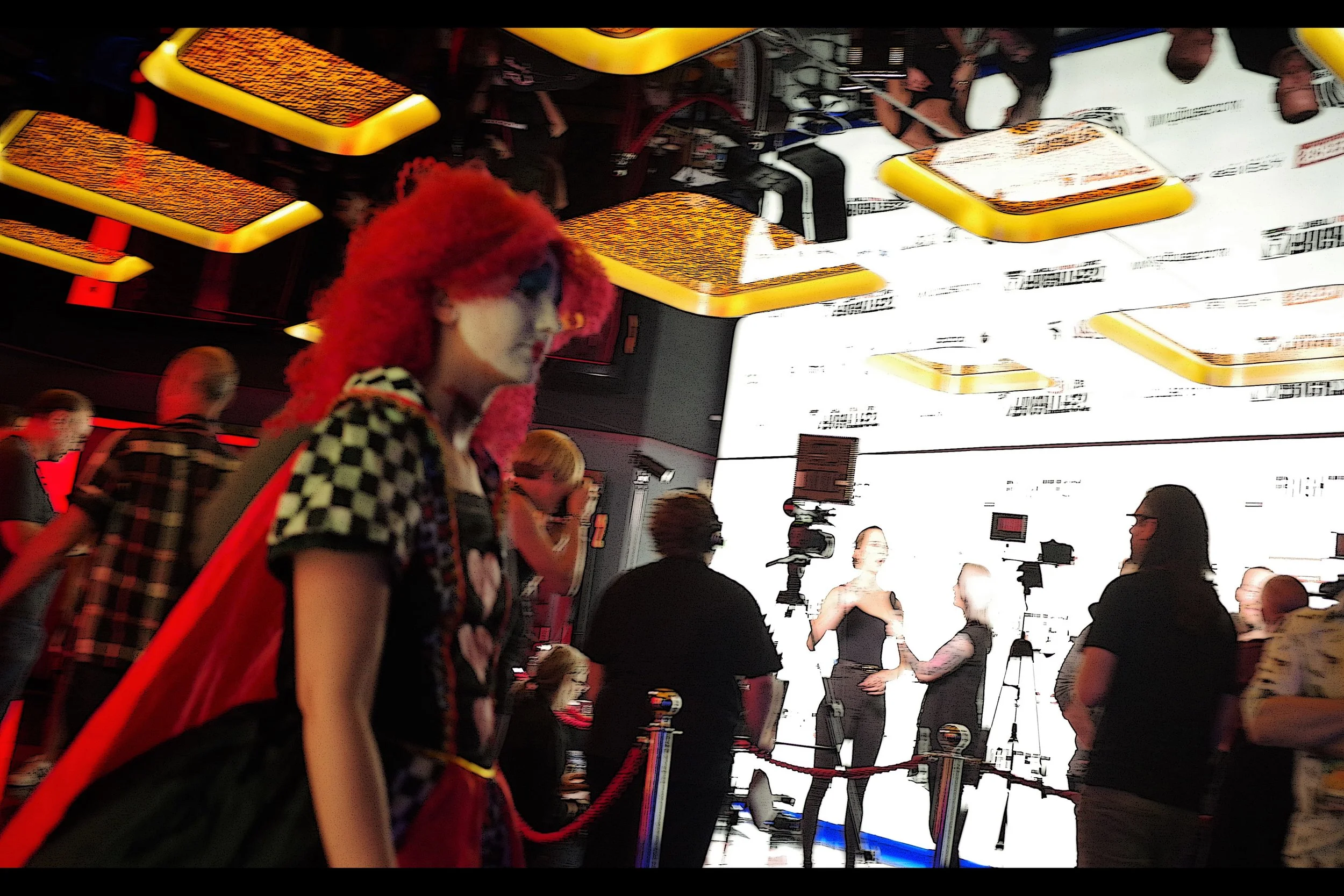 We interrupt this journal to bring you a blurry shot of Alice In Wonderland’s Red Queen walking by. Normal journalising will resume shortly.