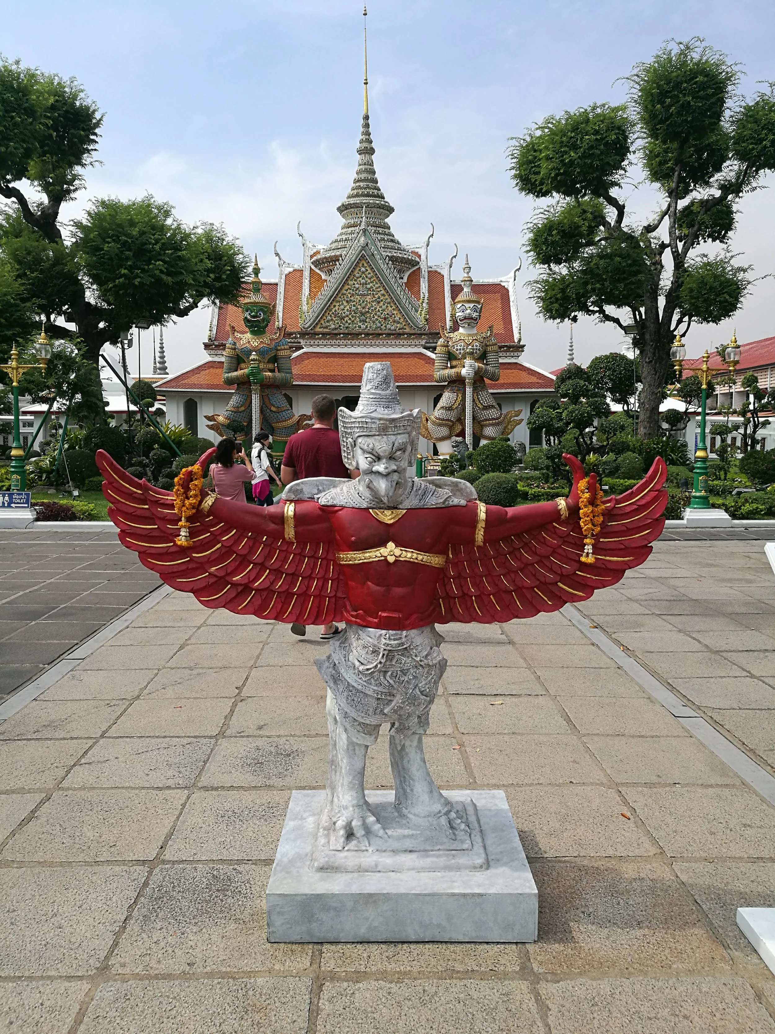 Komkrit Tepthian installation at Wat Arun temple in Bangkok. Photo: Leora Joy