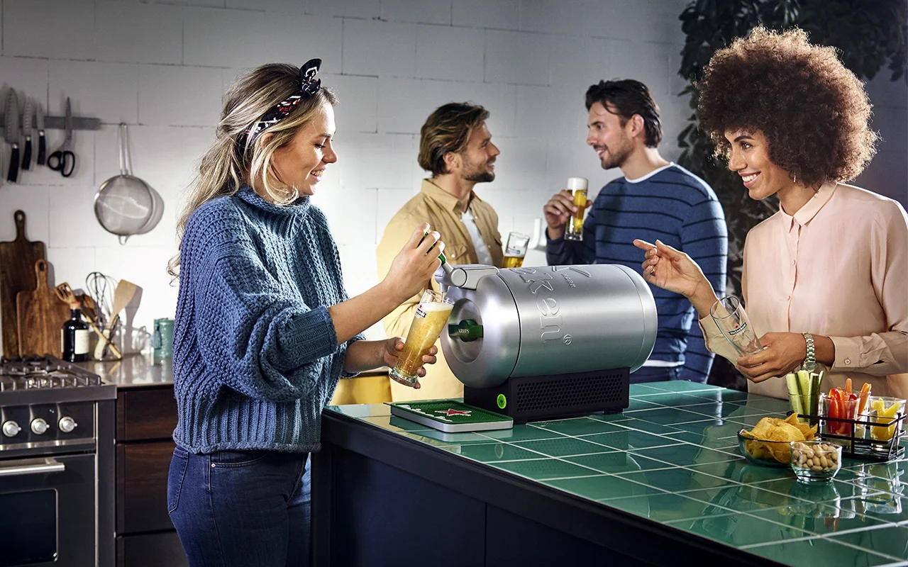 Heineken Sub Lifestyle135210-2.jpg