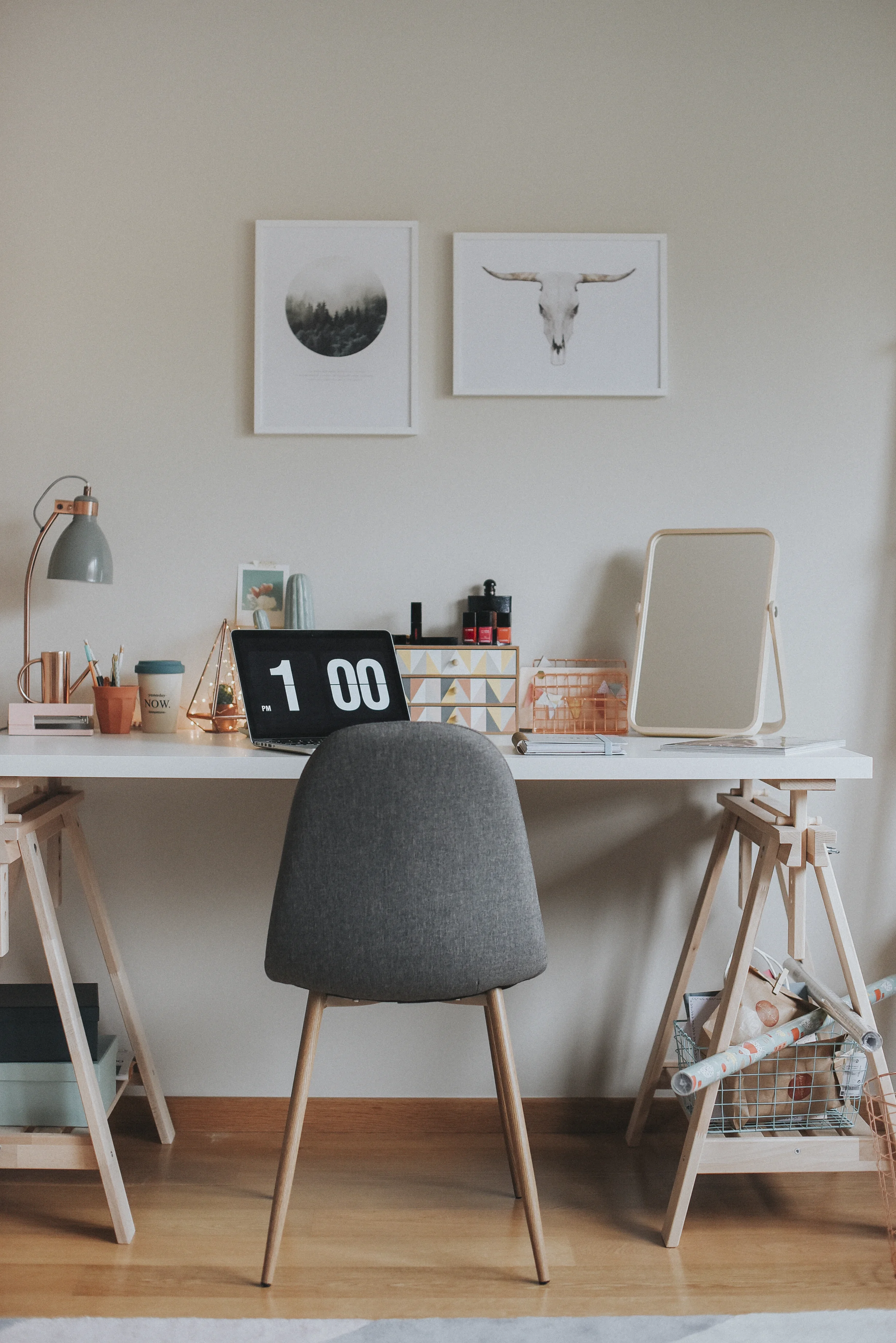 Home Office Fashion Blogger 6.jpg