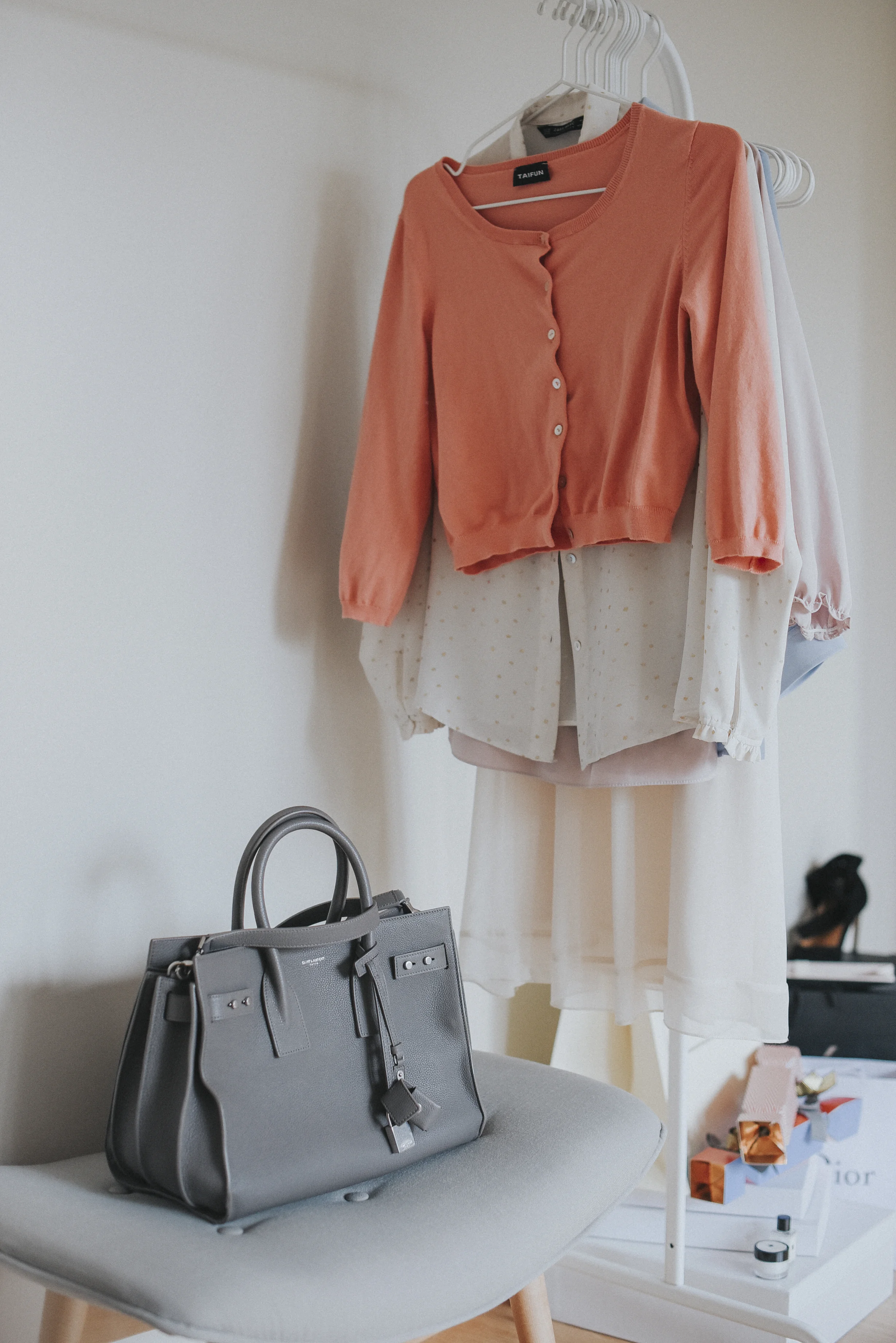 Home Office Fashion Blogger 12.jpg