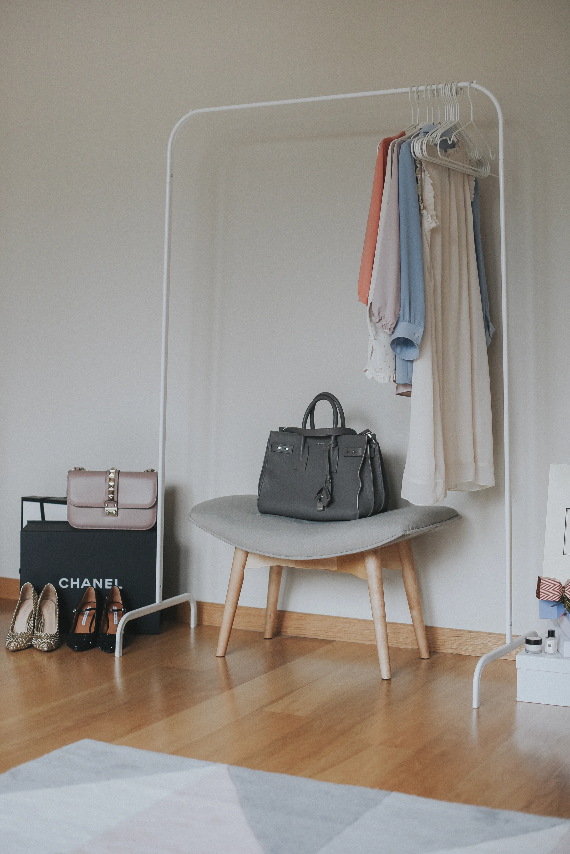 Home Office Fashion Blogger 11.jpg