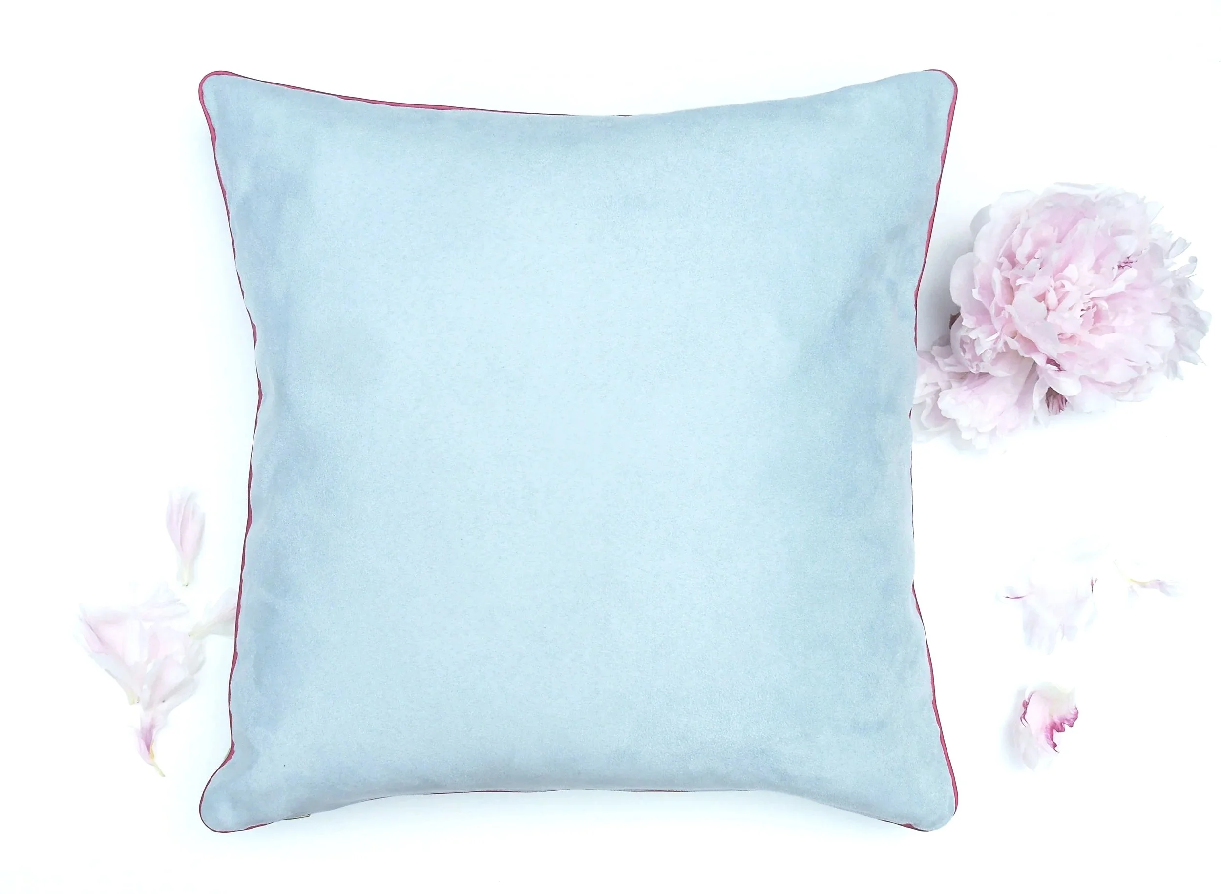 Peony+Bouquet+Velvet+shimmer+cushion+back.jpg