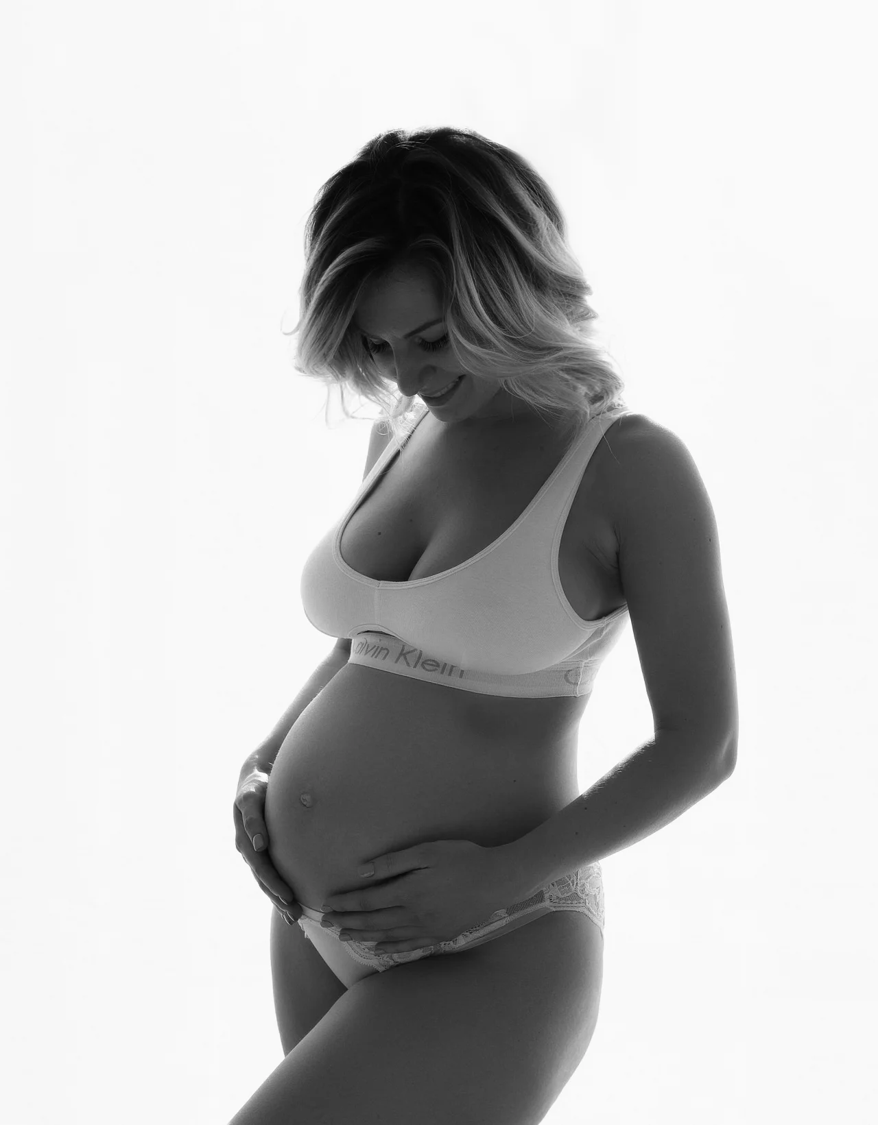 Capturing memories of each milestone I hit during pregnancy - 7 months here <3 - special thanks to Dom for being so handy with a camera these days, he has learnt from the best ;)