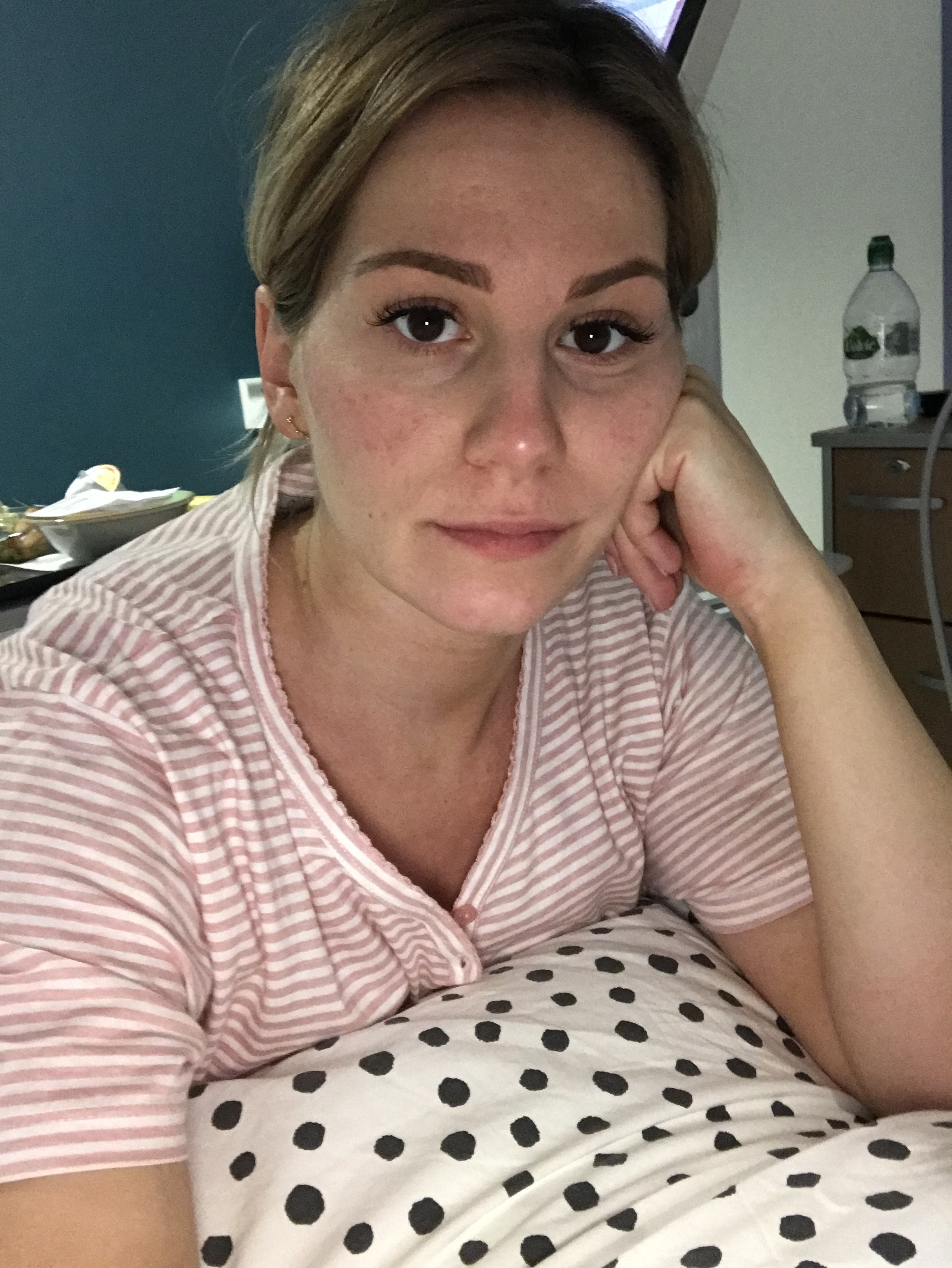 The difference in 24 hours to my previous picture, as you can see I had clearly had enough by this point and there was no more looking fresh for me 😂