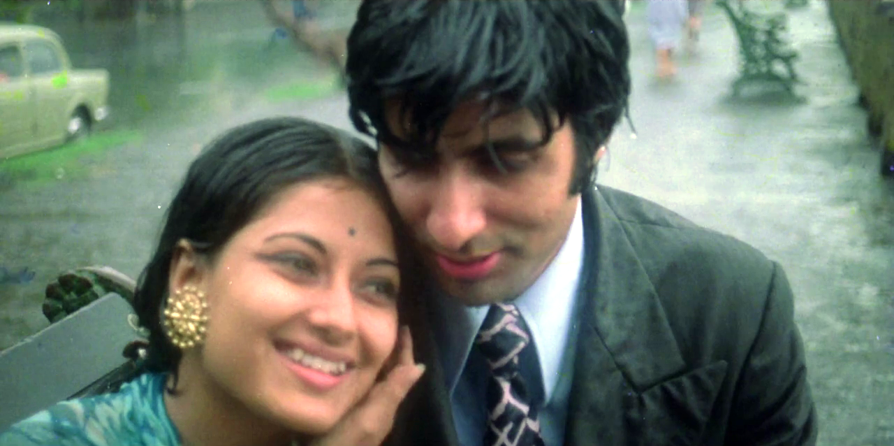 Mushumi Chatterjee – Actress,‘ Manzil’ ( archive ) Amitabh Bachchanan – Co-star, ‘ Manzil' ’ (archive)